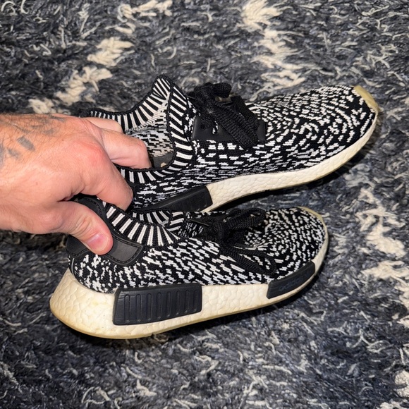 Adidas NMD R1 Black White Zebra Primeknit - Picture 1 of 7